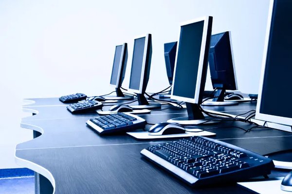 PME : à qui faire appel pour gérer votre parc informatique ?